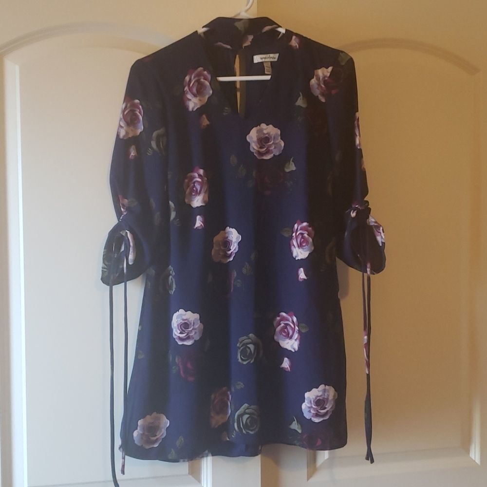 Speechless Navy Floral‎ Rose Dress Size XS EUC